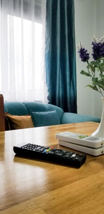 Spacious And Cozy Apartment - Ajia Apartment Тирана Экстерьер фото