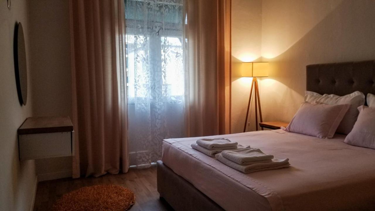 Spacious And Cozy Apartment - Ajia Apartment Тирана Экстерьер фото