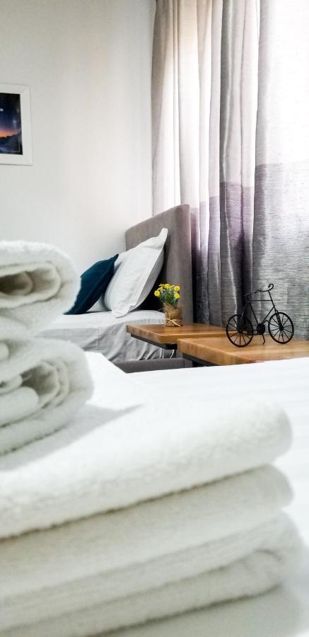 Spacious And Cozy Apartment - Ajia Apartment Тирана Экстерьер фото