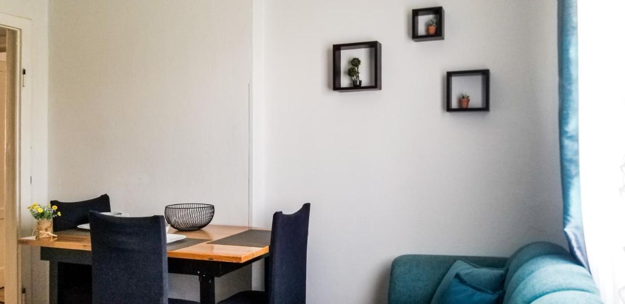 Spacious And Cozy Apartment - Ajia Apartment Тирана Экстерьер фото