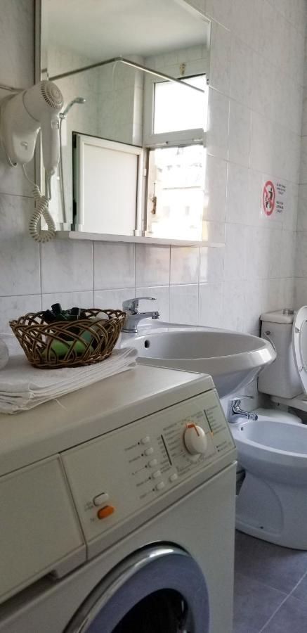 Spacious And Cozy Apartment - Ajia Apartment Тирана Экстерьер фото
