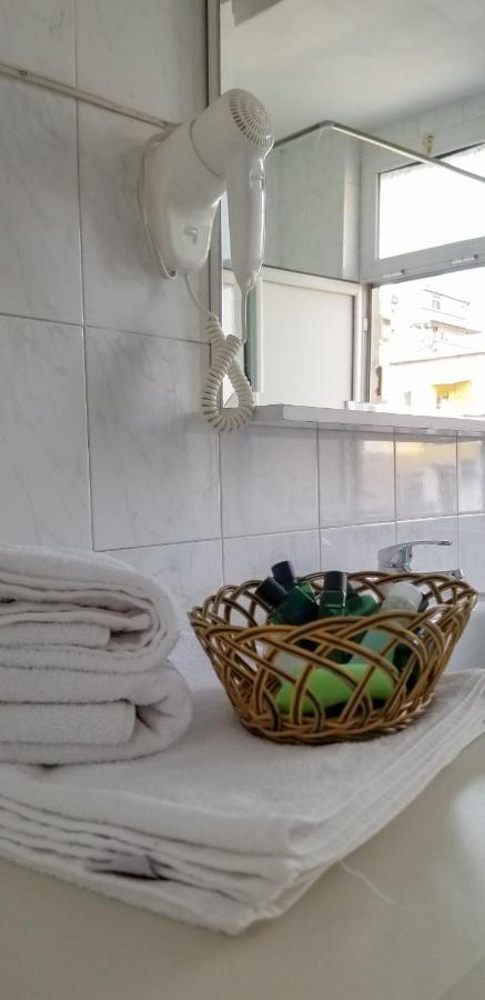 Spacious And Cozy Apartment - Ajia Apartment Тирана Экстерьер фото